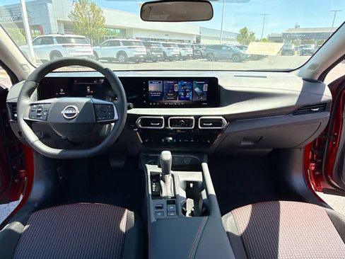 New 2026 Nissan Sentra SR FWD image 3