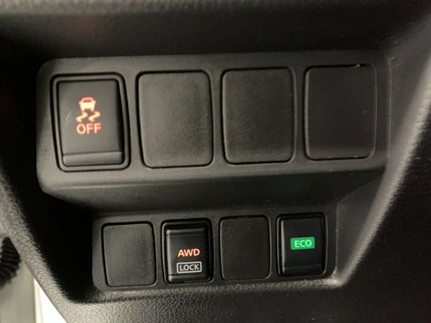 Used 2019 Nissan Rogue Sport S image 13