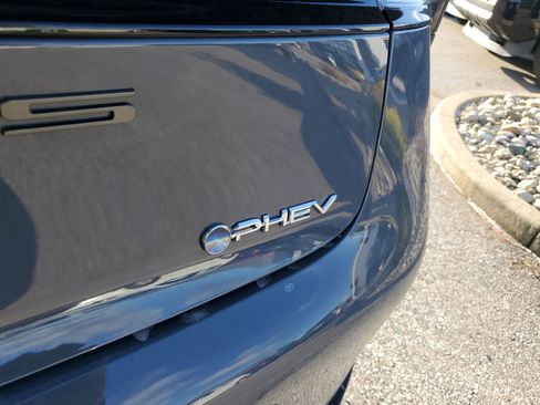 New 2026 Toyota Prius XSE Premium image 9