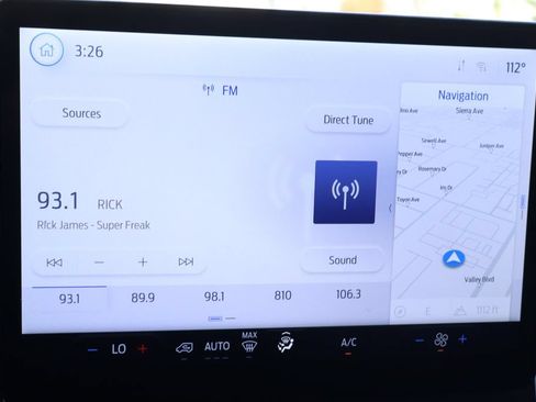 Used 2022 Ford E-Transit Medium Roof RWD image 32