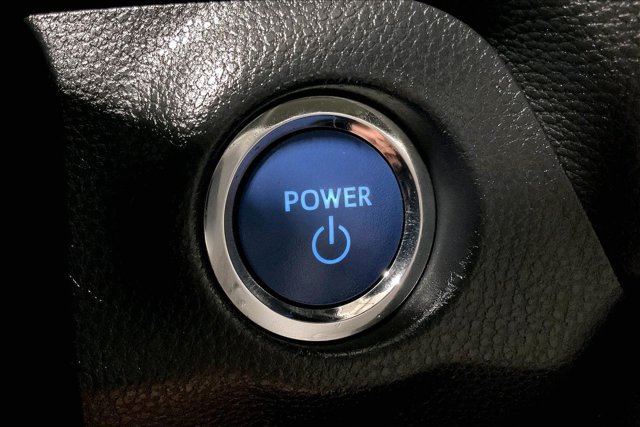 Used 2021 Toyota RAV4 XLE Premium AWD/4WD image 36