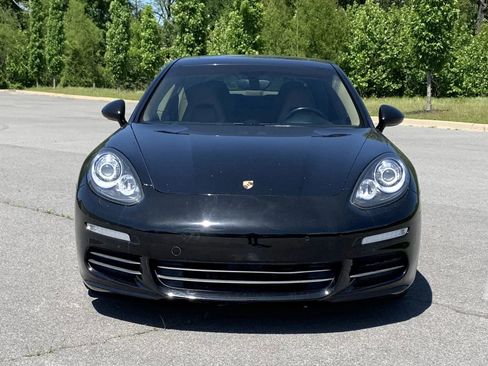 Used 2015 Porsche Panamera w/ Premium Package RWD image 2