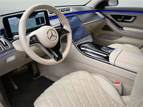 Used 2022 Mercedes-Benz S 580 S 580 image 2