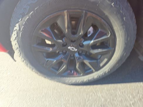 Used 2023 Chevrolet Silverado 1500 Custom image 10