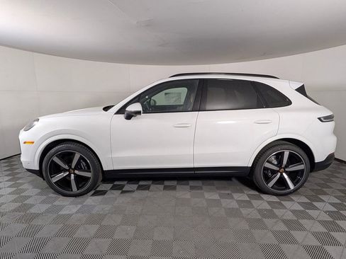 New 2026 Porsche Cayenne AWD/4WD image 2