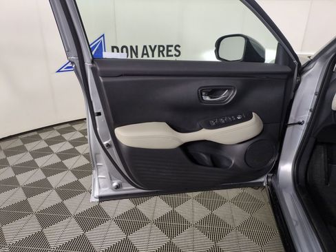 New 2026 Honda HR-V EX-L image 10