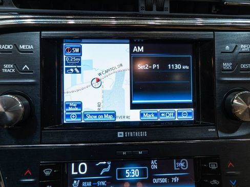 Used 2014 Toyota Avalon Limited FWD image 29