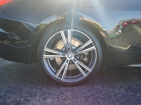 Used 2021 BMW 430i Convertible image 4