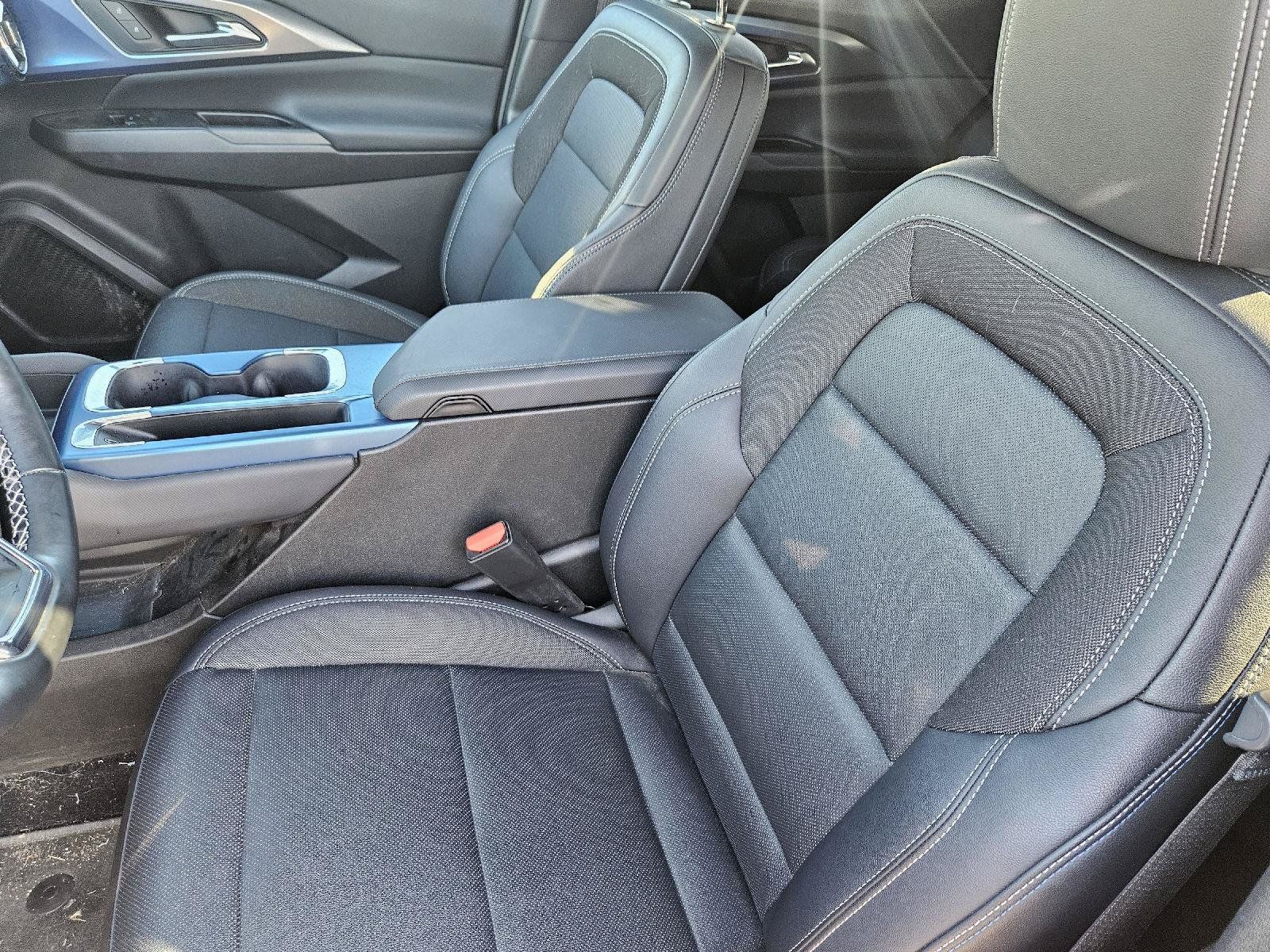Used 2025 Chevrolet Equinox EV LT AWD/4WD image 10