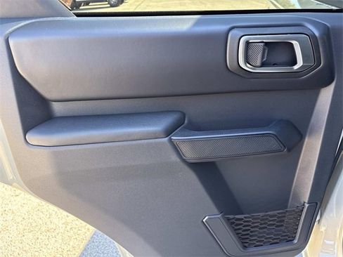 New 2025 Ford Bronco Outer Banks w/ Sasquatch Package image 18