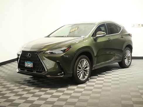 Certified 2025 Lexus NX 350h AWD w/ Luxury Package image 4
