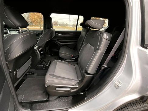 Used 2025 Jeep Grand Cherokee L Laredo w/ Luxury Tech Group I image 26