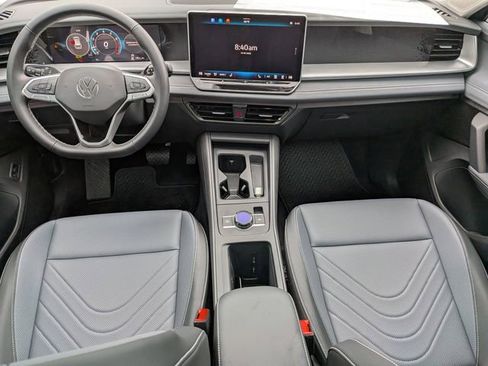 New 2026 Volkswagen Tiguan SE image 14