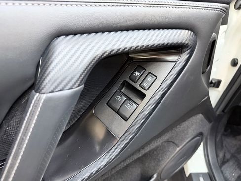 Used 2015 Nissan GT-R Premium image 15