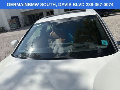 Used 2023 BMW 330i Sedan w/ Premium Package image 18