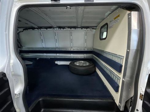 Used 2014 Chevrolet Express 1500 image 17