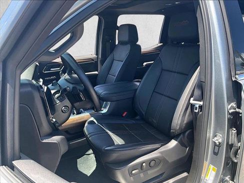 Used 2026 Chevrolet Silverado 1500 High Country AWD/4WD image 26