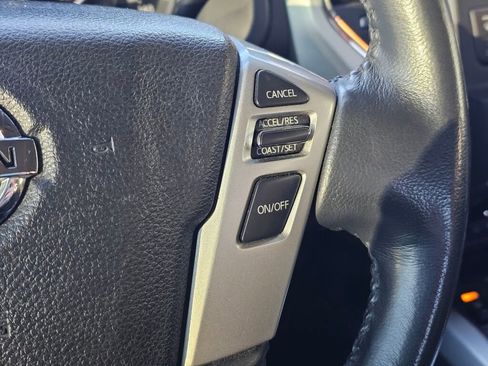 Used 2017 Nissan Titan SV image 25