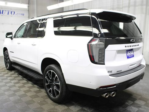 Used 2026 Chevrolet Suburban RST w/ Comfort Package AWD/4WD image 6