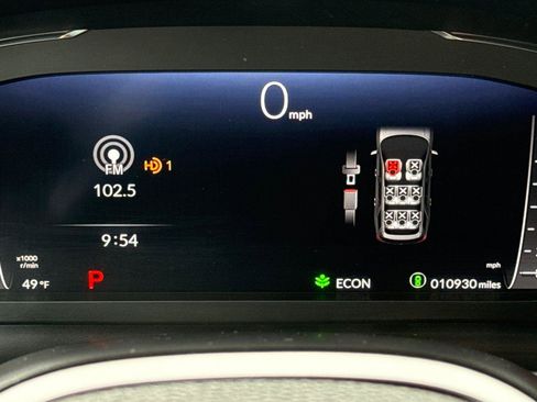 Certified 2025 Honda Pilot Black Edition image 27