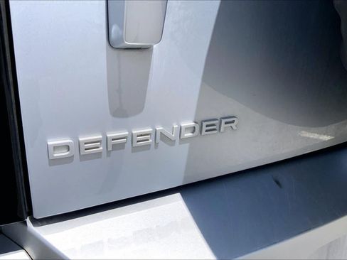 Used 2024 Land Rover Defender 110 S AWD/4WD image 31