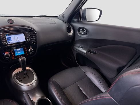Used 2017 Nissan Juke SL image 23