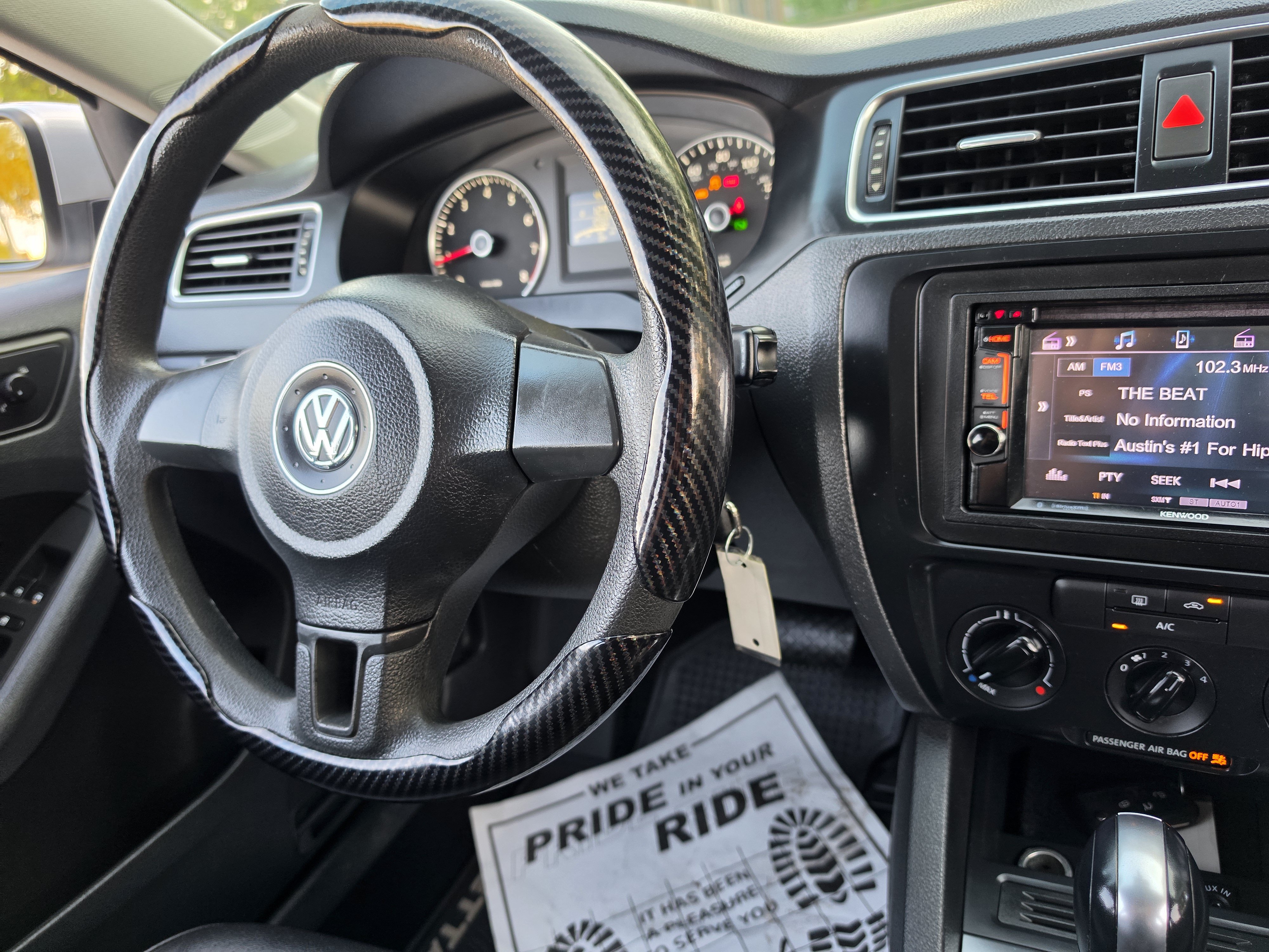 Used 2014 Volkswagen Jetta SE FWD image 30
