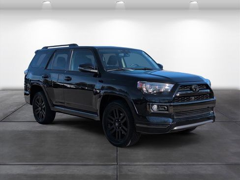 Used 2019 Toyota 4Runner Limited image 2