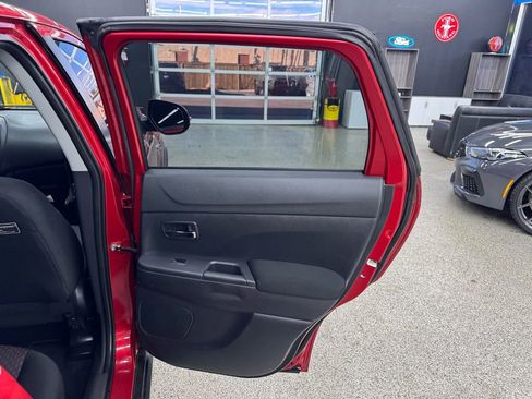 Used 2017 Mitsubishi Outlander Sport ES image 16