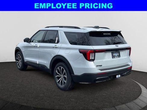New 2026 Ford Explorer ST-Line AWD/4WD image 3