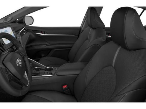 Used 2021 Toyota Camry XSE FWD image 9