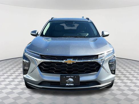 New 2026 Chevrolet Trax LT image 2