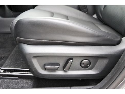 Certified 2026 Nissan Rogue SV w/ SV Premium Package FWD image 28