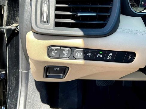 Used 2023 Acura TLX w/Advance Package image 32