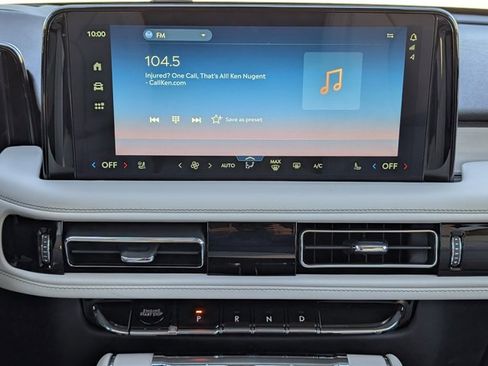 New 2026 Lincoln Aviator Reserve w/ Luxury Package image 17