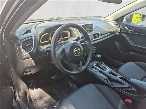 Used 2014 MAZDA MAZDA3 i SV FWD image 10