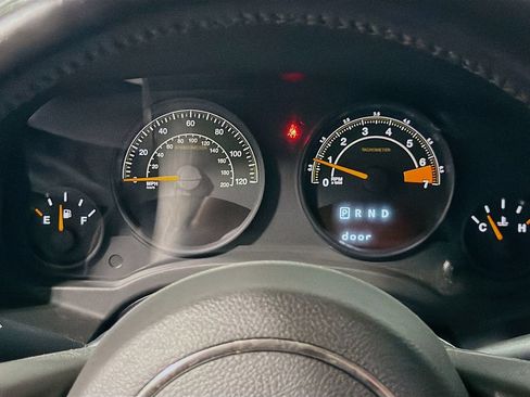 Used 2017 Jeep Patriot High Altitude FWD image 13