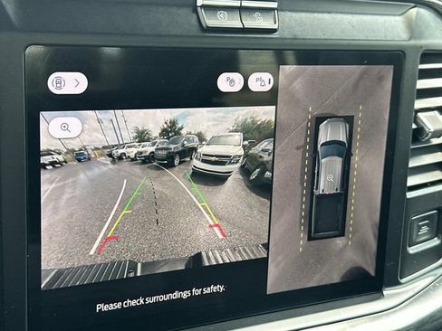 Used 2025 Ford F350 Lariat w/ Black Appearance Package image 28