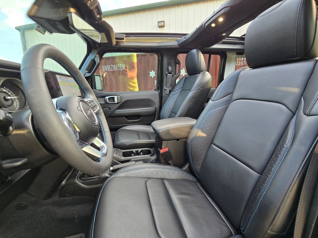 Used 2024 Jeep Wrangler High Altitude AWD/4WD image 21