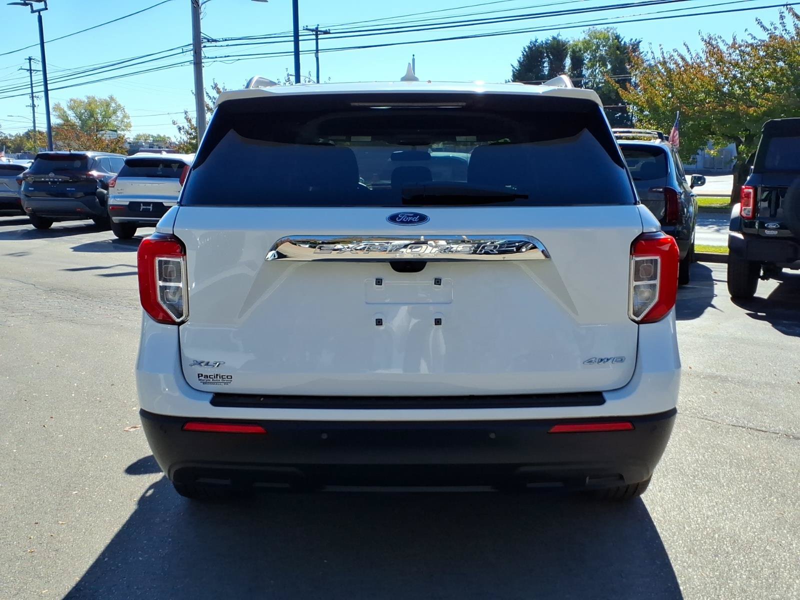 Certified 2023 Ford Explorer XLT AWD/4WD image 4