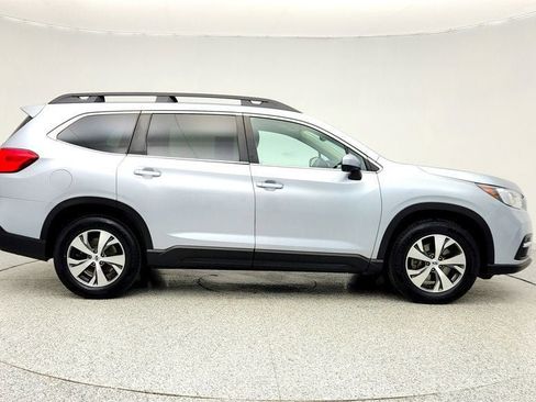 Used 2022 Subaru Ascent Premium w/ Convenience Package image 4