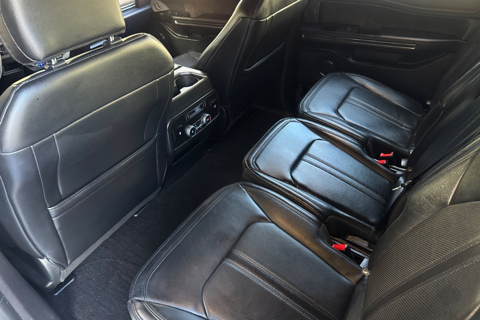 Used 2019 Ford Expedition Max Limited RWD image 25