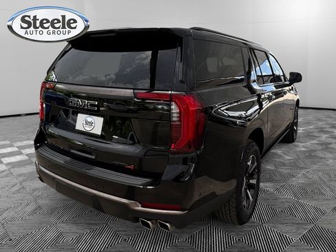 Used 2025 GMC Yukon XL AT4 Ultimate AWD/4WD image 5