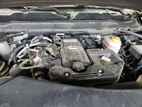 Used 2025 RAM 2500 Laramie AWD/4WD image 18