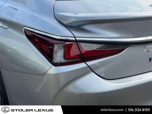 Used 2025 Lexus ES 350 350 image 13