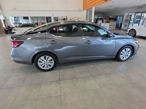 Used 2020 Nissan Sentra S w/ Trunk Package FWD image 5