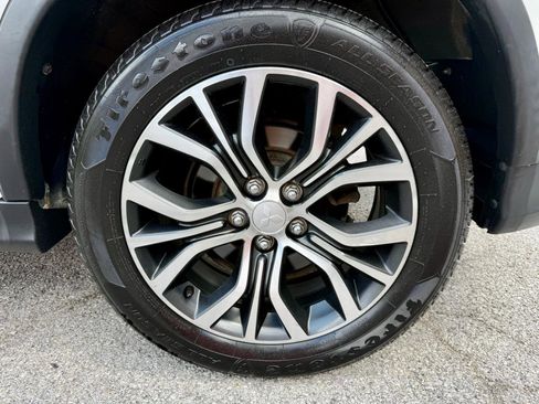 Used 2019 Mitsubishi Outlander Sport ES FWD image 36