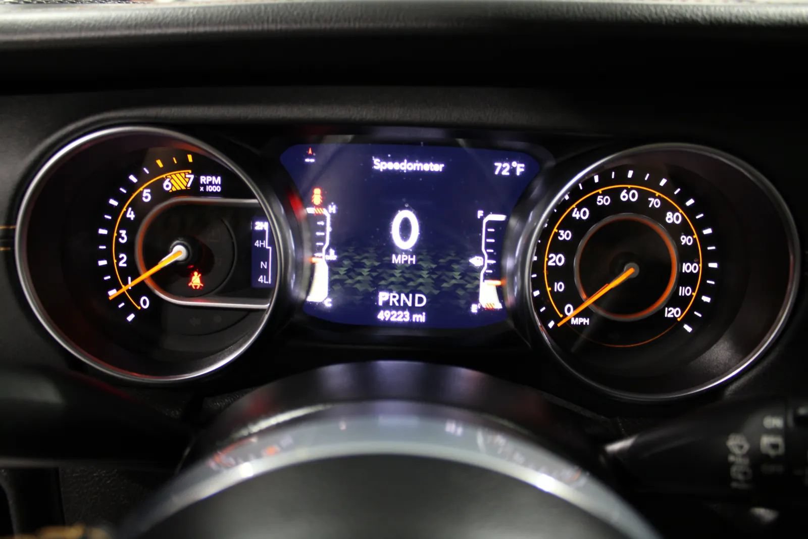 Used 2022 Jeep Wrangler Unlimited Sahara AWD/4WD image 25
