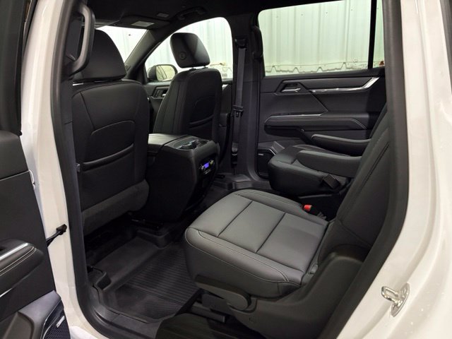 Used 2024 GMC Acadia Elevation w/ LPO, Floor Liner Package FWD image 24