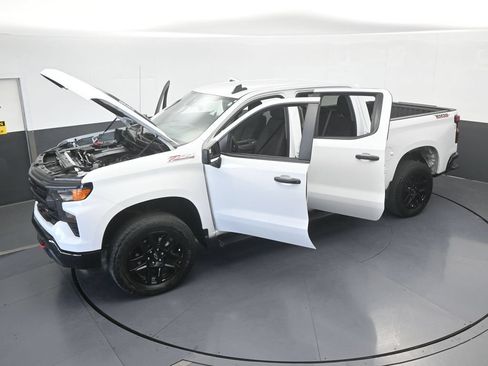 Used 2025 Chevrolet Silverado 1500 Custom Trail Boss AWD/4WD image 69